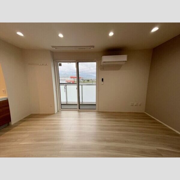 その他 (LDK11.4帖)