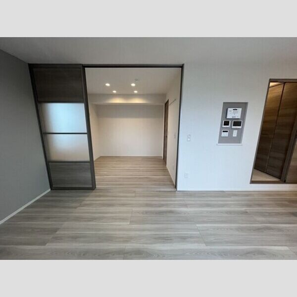 その他 (LDK11.4帖)