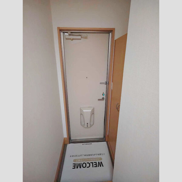 玄関 (玄関)
