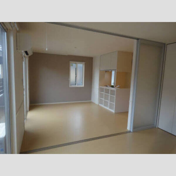 居室・リビング (A102　LDK12帖・南東洋室6帖)