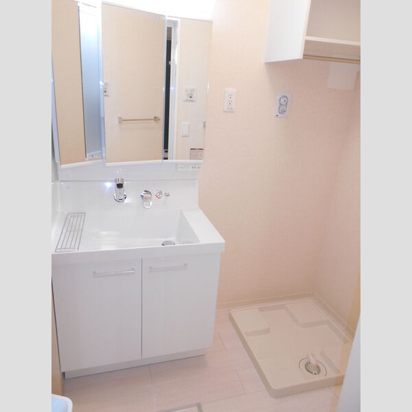 洗面所 (203　洗面所)