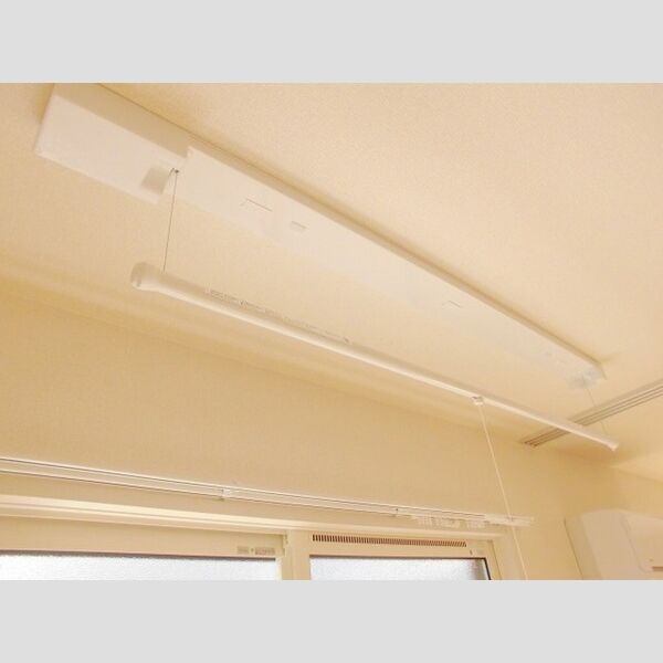 その他 (205　室内物干)