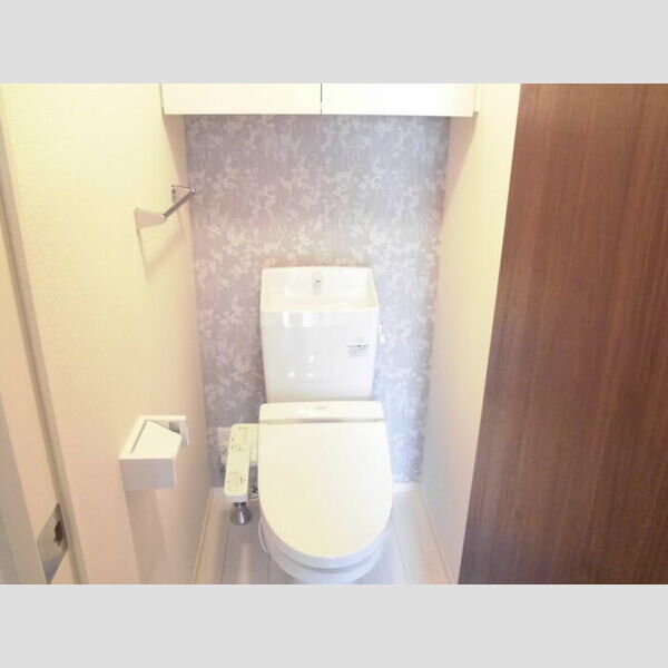 トイレ (温水洗浄暖房便座)