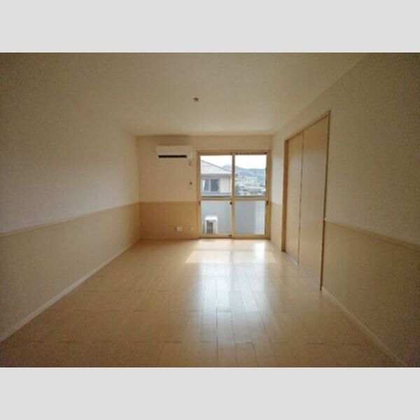 その他 (LDK11.8帖)