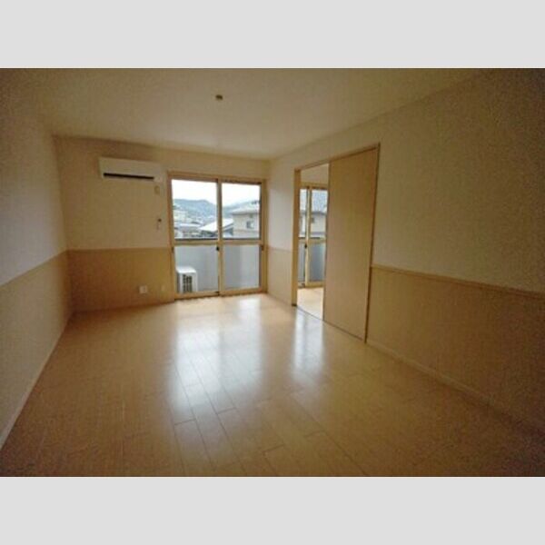 その他 (LDK11.8帖)