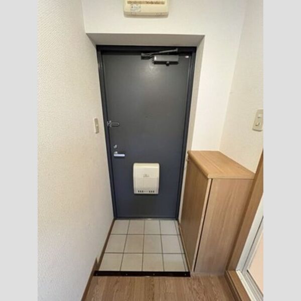 玄関 (玄関)