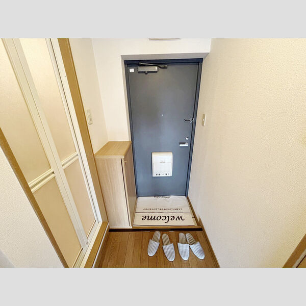 玄関 (玄関)