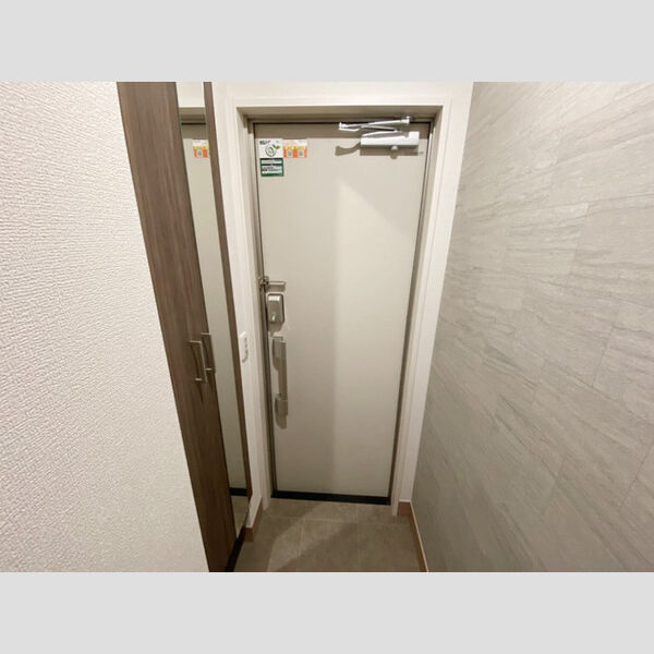玄関 (玄関)