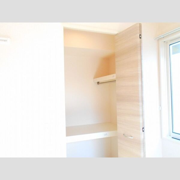 収納 (ウォークインクローゼット)