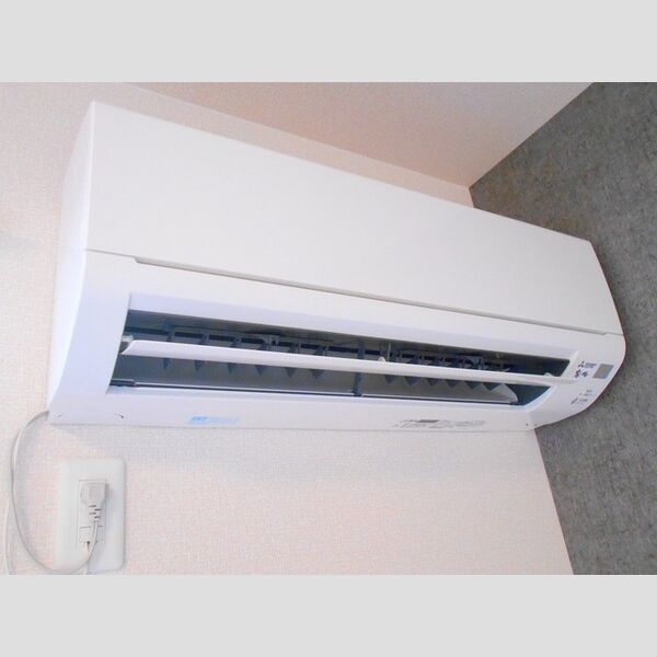 その他設備 (リビングエアコン)