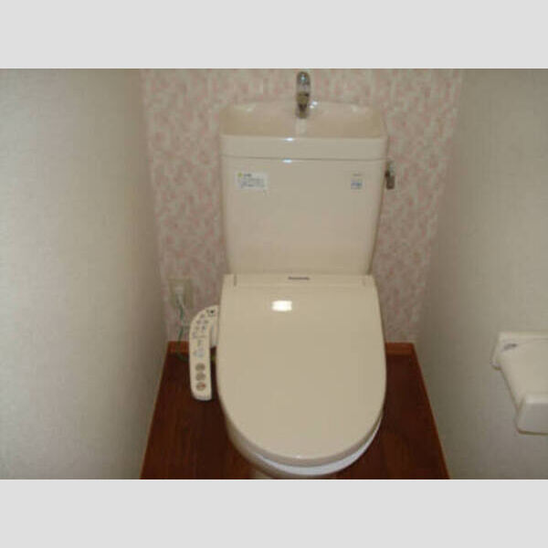 トイレ (温水洗浄暖房便座)