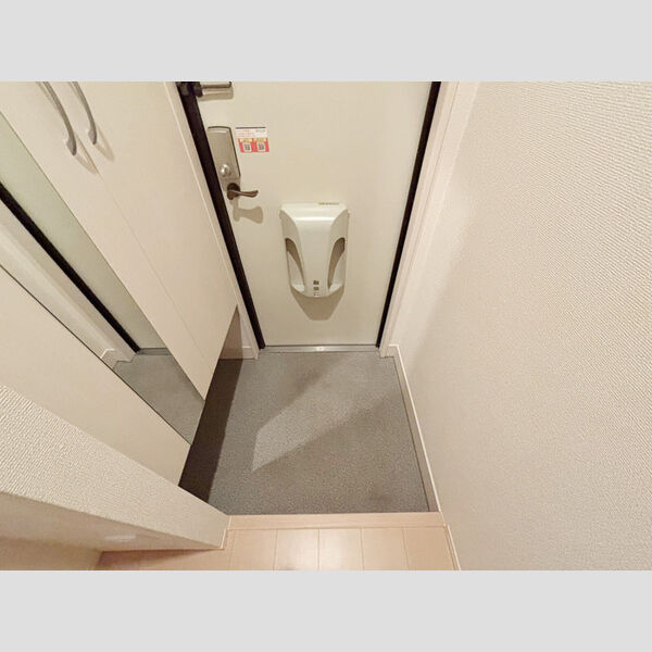 玄関 (玄関)