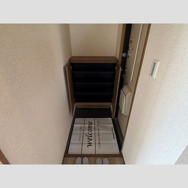 玄関 (玄関)