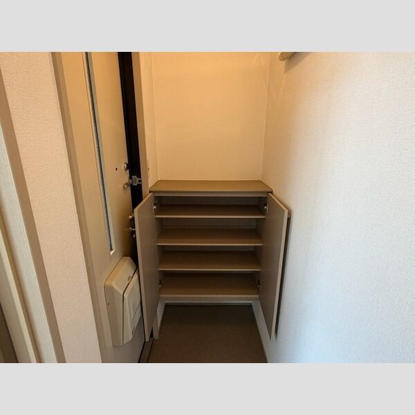 玄関 (玄関)