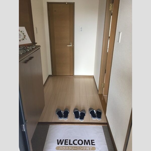 玄関 (玄関)