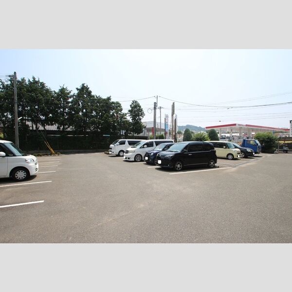 駐車場 (駐車場)