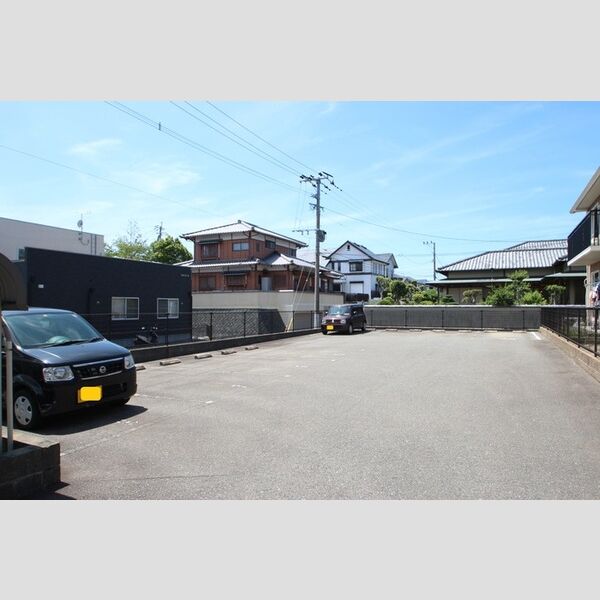 駐車場 (駐車場)