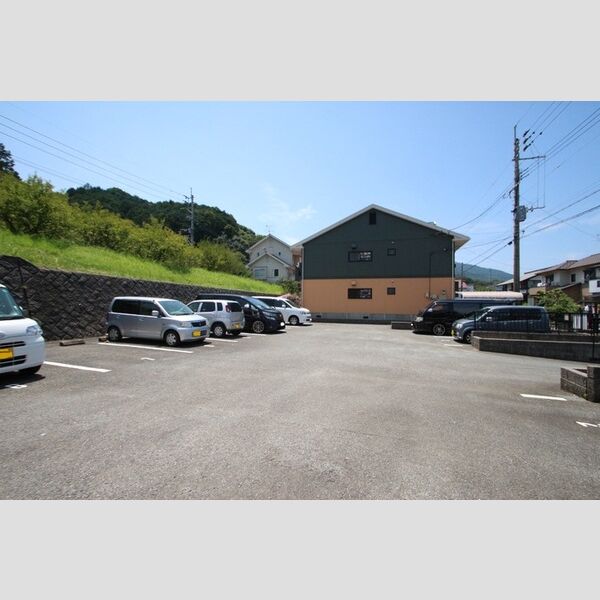 駐車場 (駐車場)