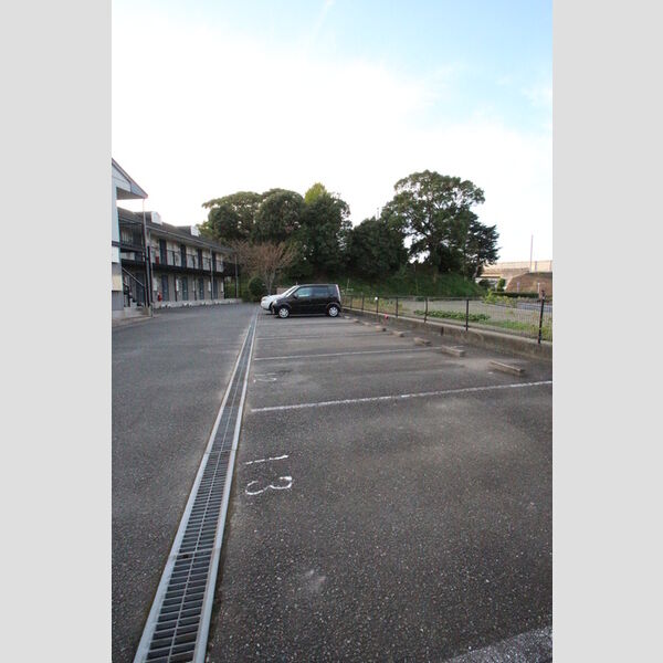 駐車場 (駐車場)