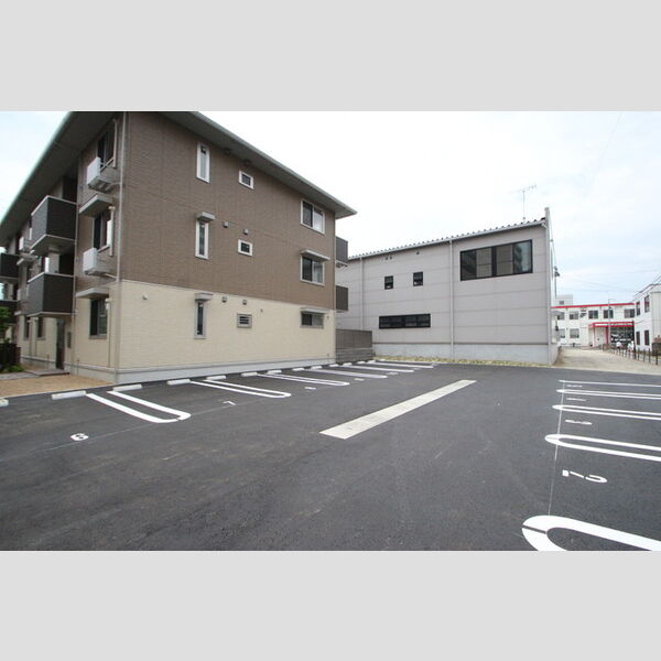 駐車場 (駐車場)