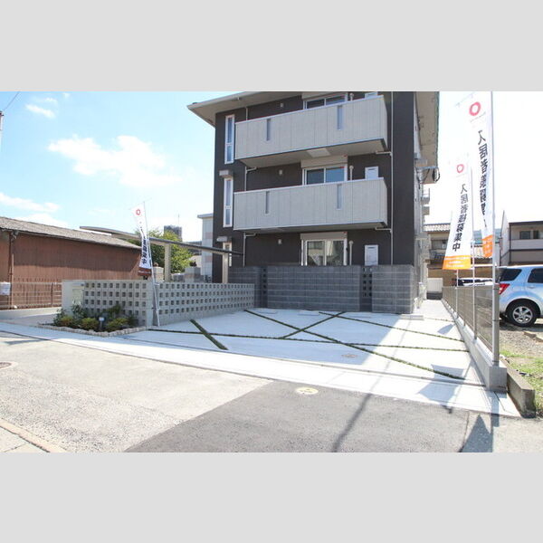 駐車場 (駐車場)