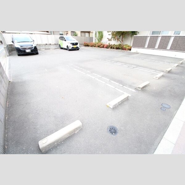 駐車場 (駐車場)