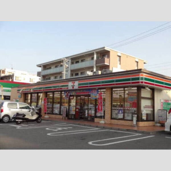 現地周辺 (セブンイレブン若葉台店(782m))