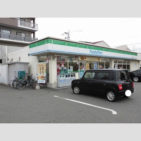 現地周辺 (ファミリーマート下大利1丁目店 744m)