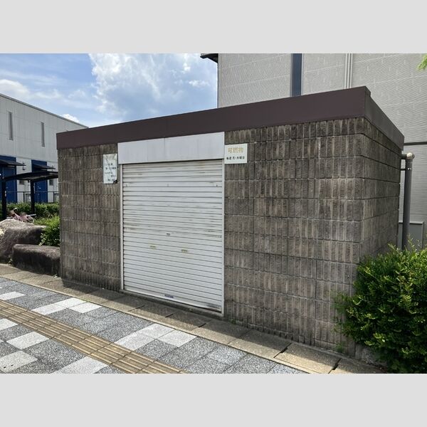 現地周辺 (ゴミ置き場)