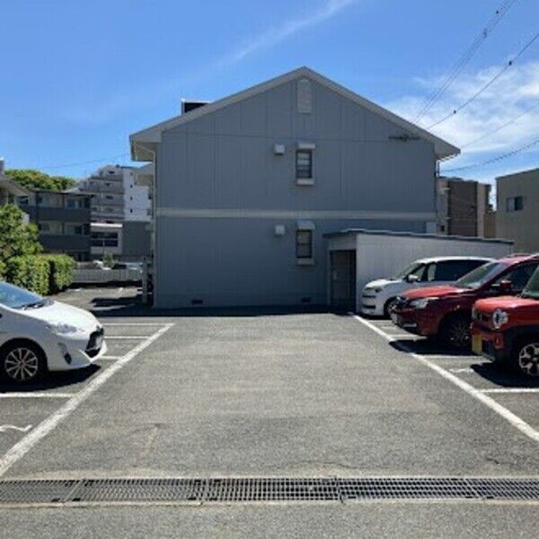 駐車場 (駐車場)