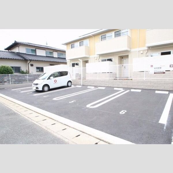 駐車場 (駐車場)