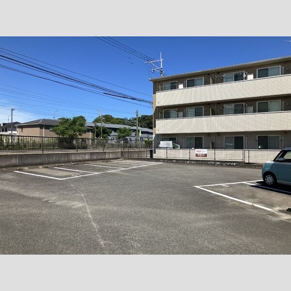 駐車場 (駐車場)