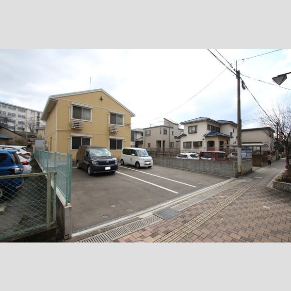 駐車場 (駐車場)