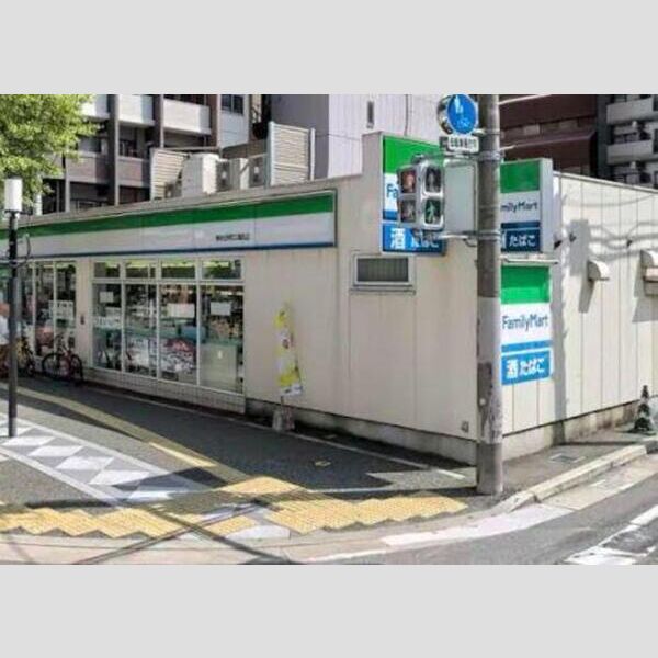 現地周辺 (ファミリーマート博多出来町公園前店　約150m)