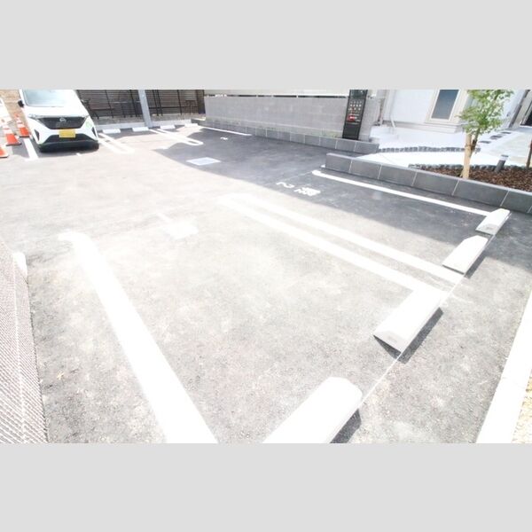 駐車場 (駐車場)