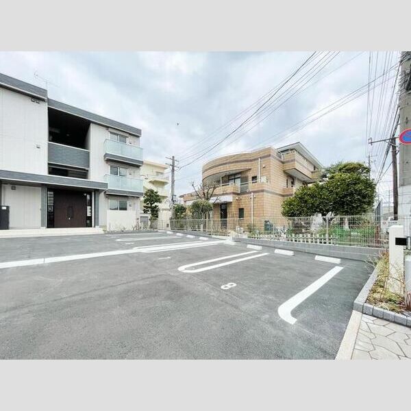 駐車場 (駐車場)