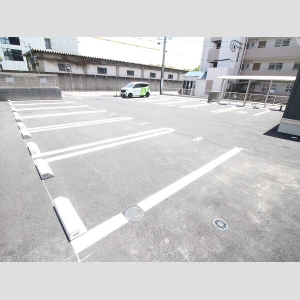 駐車場 (駐車場)