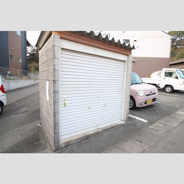 現地周辺 (ゴミ置き場)