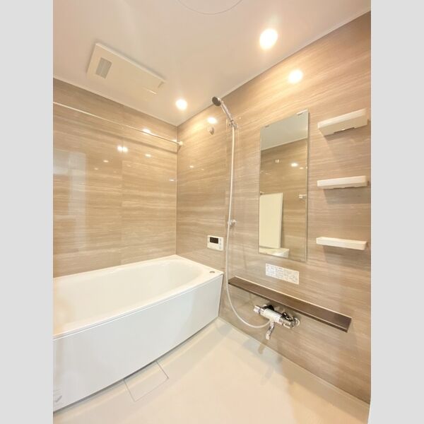 バス (一坪風呂/追い焚き機能・浴室換気暖房乾燥機)
