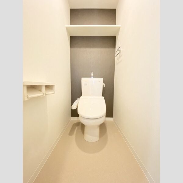トイレ (トイレ/温水洗浄暖房便座)
