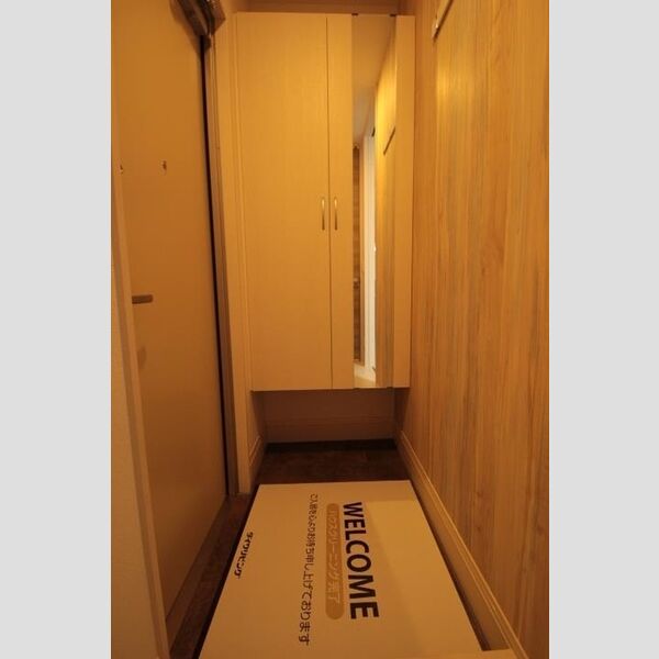 玄関 (102　玄関)