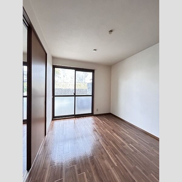 その他 (南側洋室6帖)