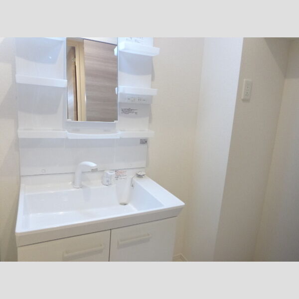 洗面所 ((写真は102))