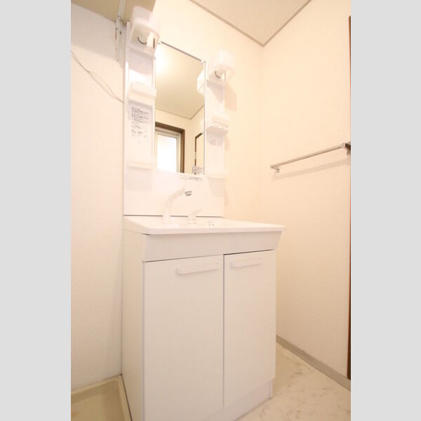 洗面所 (洗髪洗面化粧台)