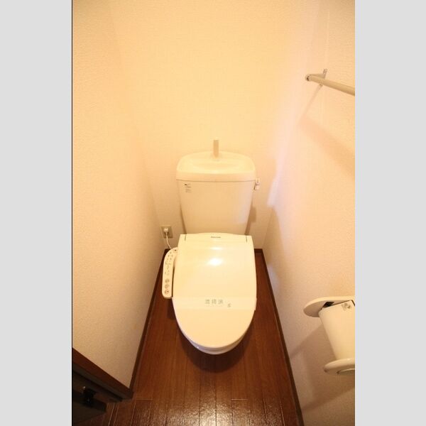 トイレ (A201　温水洗浄便座)