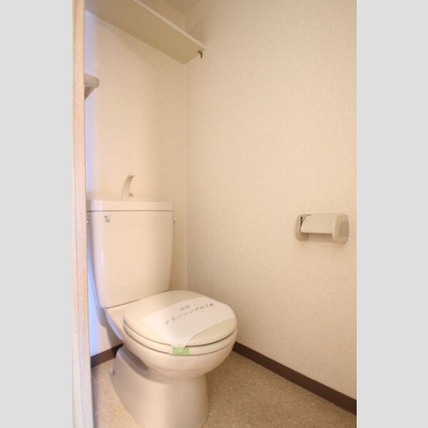 トイレ (302　バス・トイレ別)