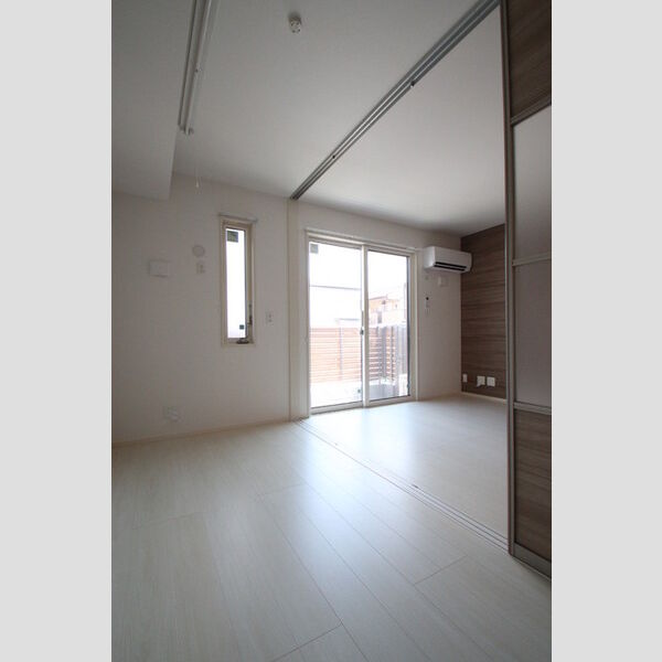 その他 (102　洋室)