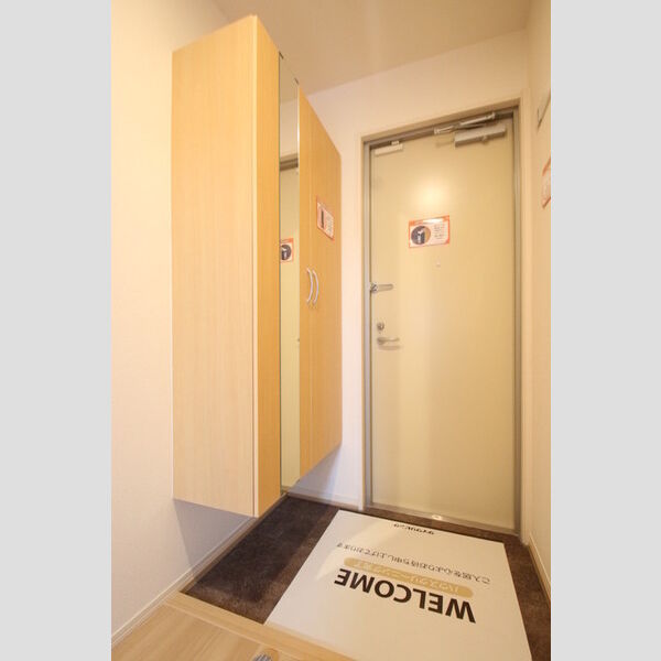 玄関 (玄関)