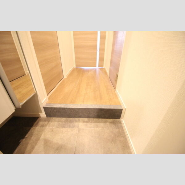 玄関 (606　玄関)