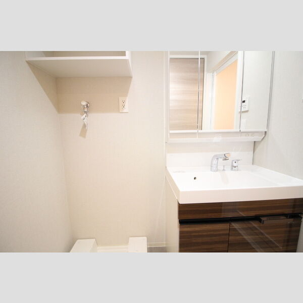 洗面所 (606　洗面所/洗濯機置き場)